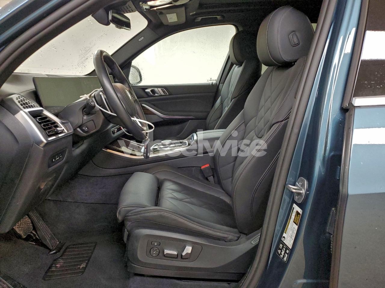 Photo 7 of 2026 BMW X5 XDRIVE40I (VIN 5UX23EU03T9063308)