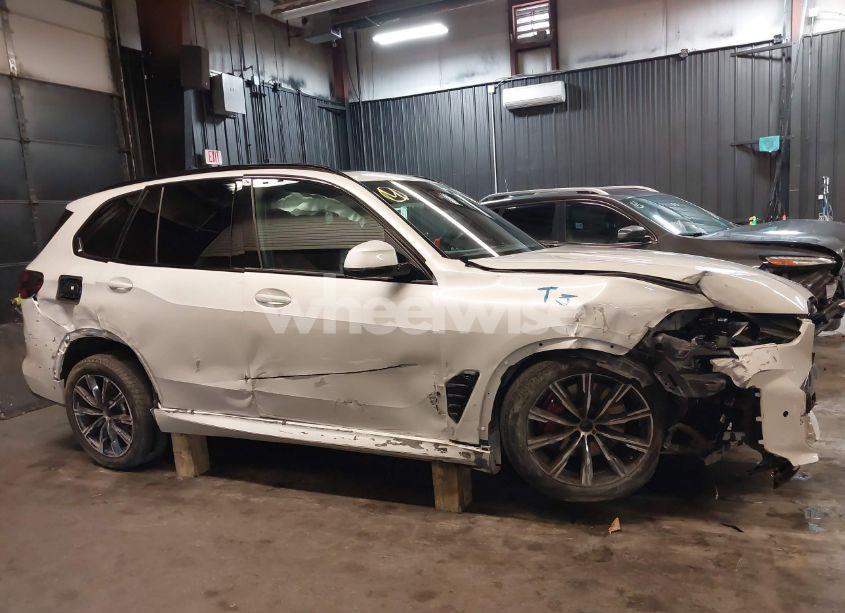 Photo 6 of 2024 Bmw X5 XDRIVE40I (VIN 5UX23EU04R9T03913)