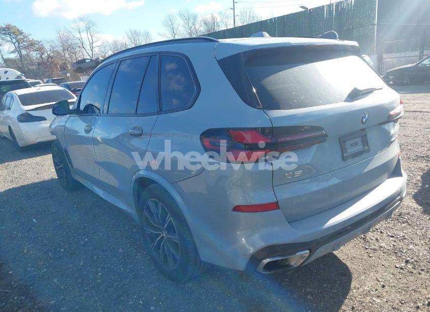 Photo 3 of 2024 Bmw X5 XDRIVE40I (VIN 5UX23EU05R9V77508)