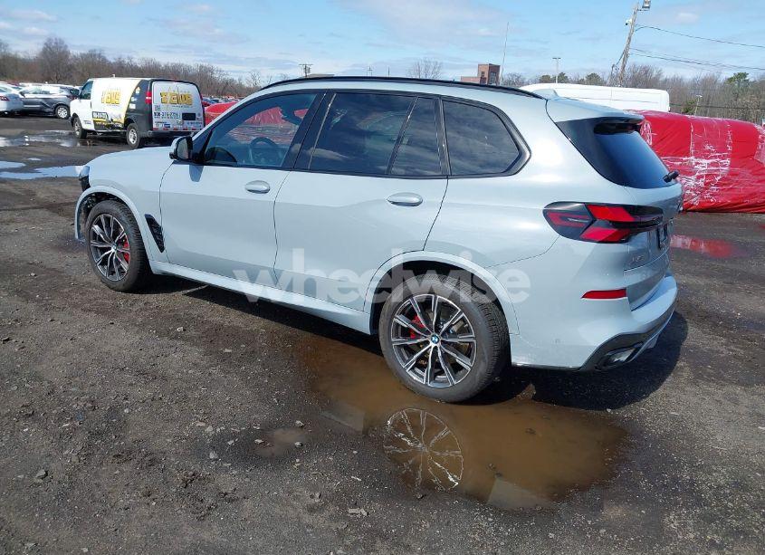Photo 3 of 2025 Bmw X5 XDRIVE40I (VIN 5UX23EU05S9W51046)