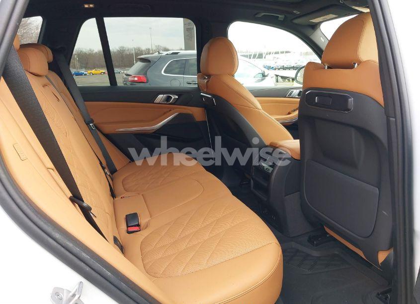 Photo 8 of 2025 Bmw X5 XDRIVE40I (VIN 5UX23EU06S9W52867)