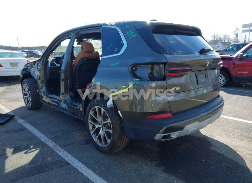 Photo 3 of 2024 Bmw X5 XDRIVE40I (VIN 5UX23EU08R9U45813)