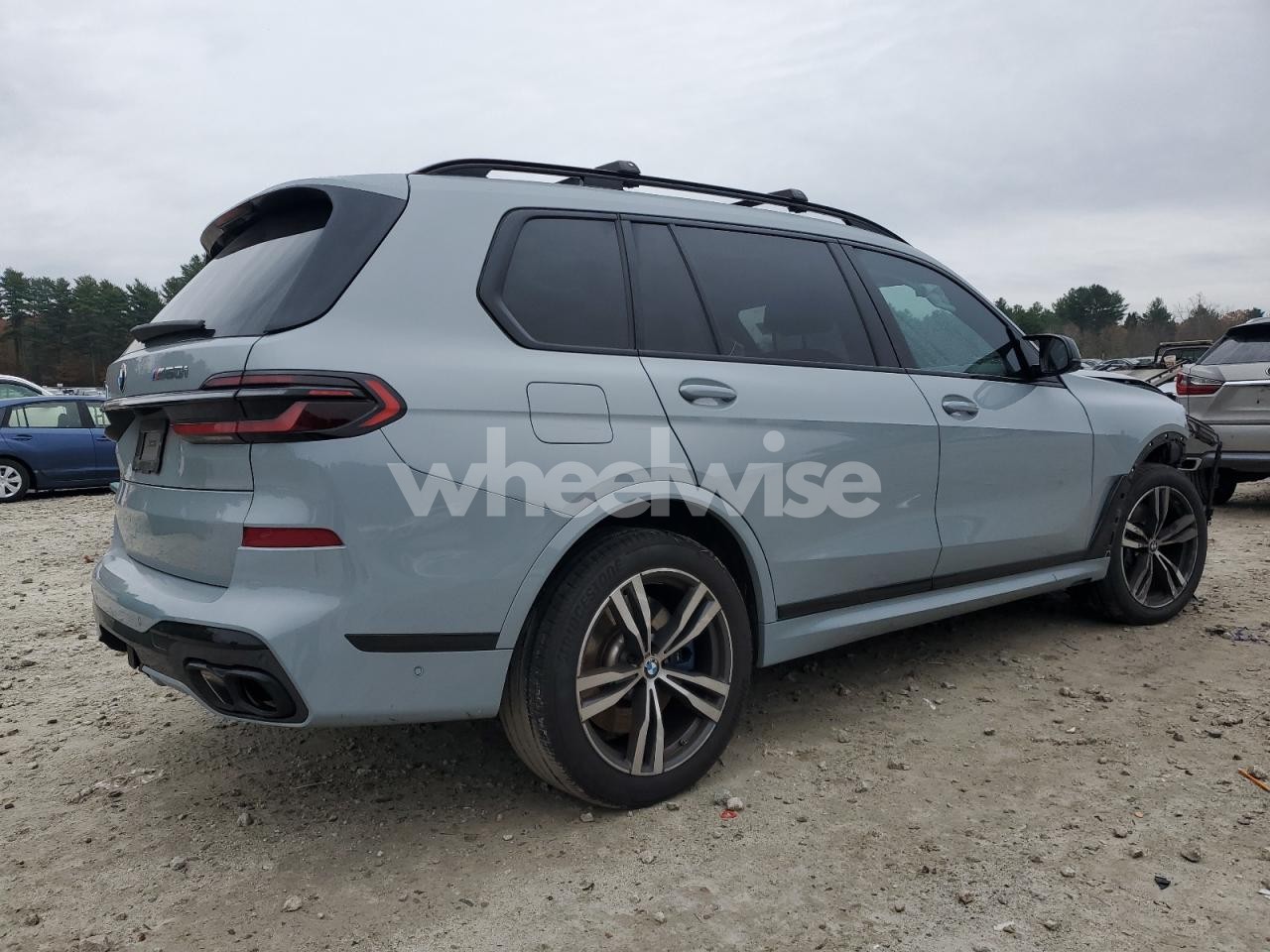 Photo 3 of 2024 BMW X7 M60I (VIN 5UX33EM00R9U23597)