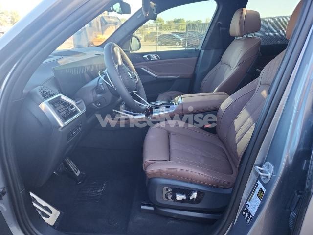 Photo 9 of 2025 BMW X7 M60I (VIN 5UX33EM00S9W73881)