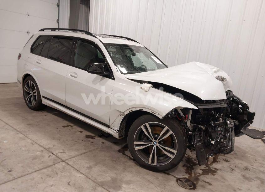 2024 Bmw X7 M60I (VIN 5UX33EM05R9T46595) main photo