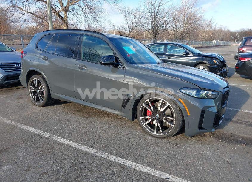 2024 Bmw X5 M60I (VIN 5UX33EU01R9U12219) main photo