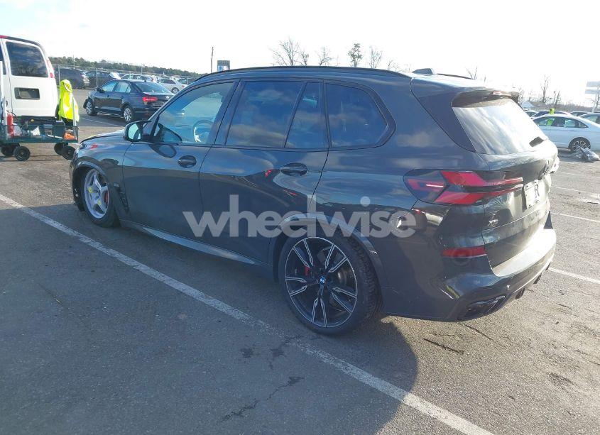 Photo 3 of 2024 Bmw X5 M60I (VIN 5UX33EU01R9U12219)