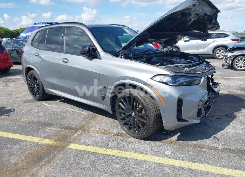 2025 Bmw X5 M60I (VIN 5UX33EU03S9X62019) main photo