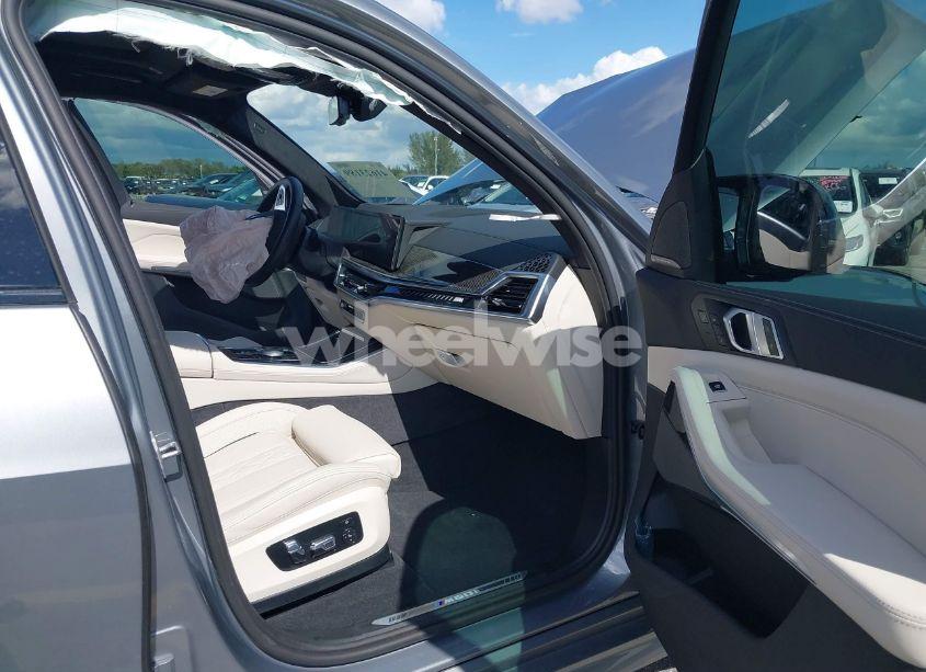 Photo 5 of 2025 Bmw X5 M60I (VIN 5UX33EU03S9X62019)