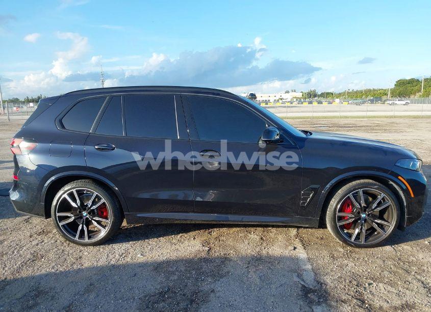 Photo 12 of 2025 Bmw X5 M60I (VIN 5UX33EU04S9W71695)