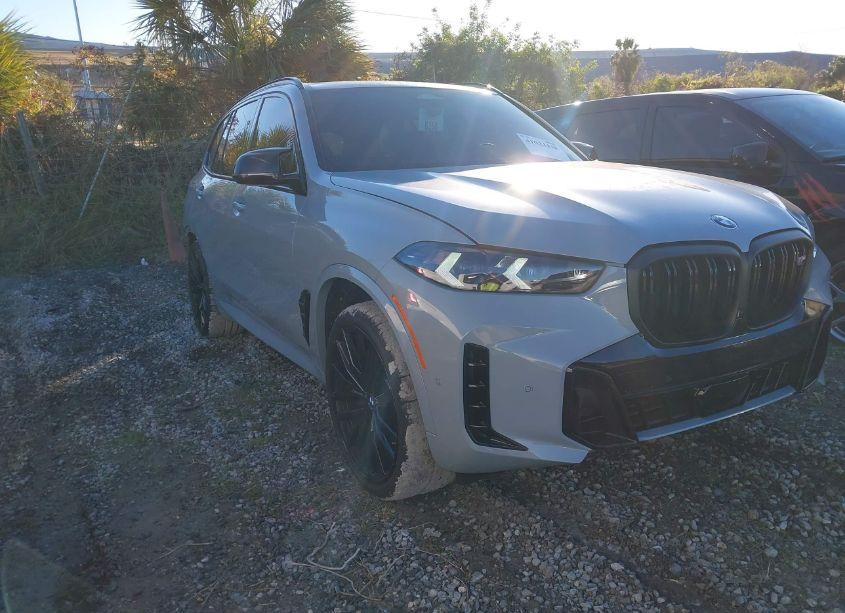 2024 Bmw X5 M60I (VIN 5UX33EU06R9U26021) main photo