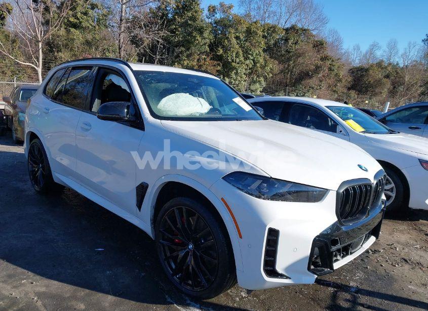 2025 Bmw X5 M60I (VIN 5UX33EU09S9X35021) main photo