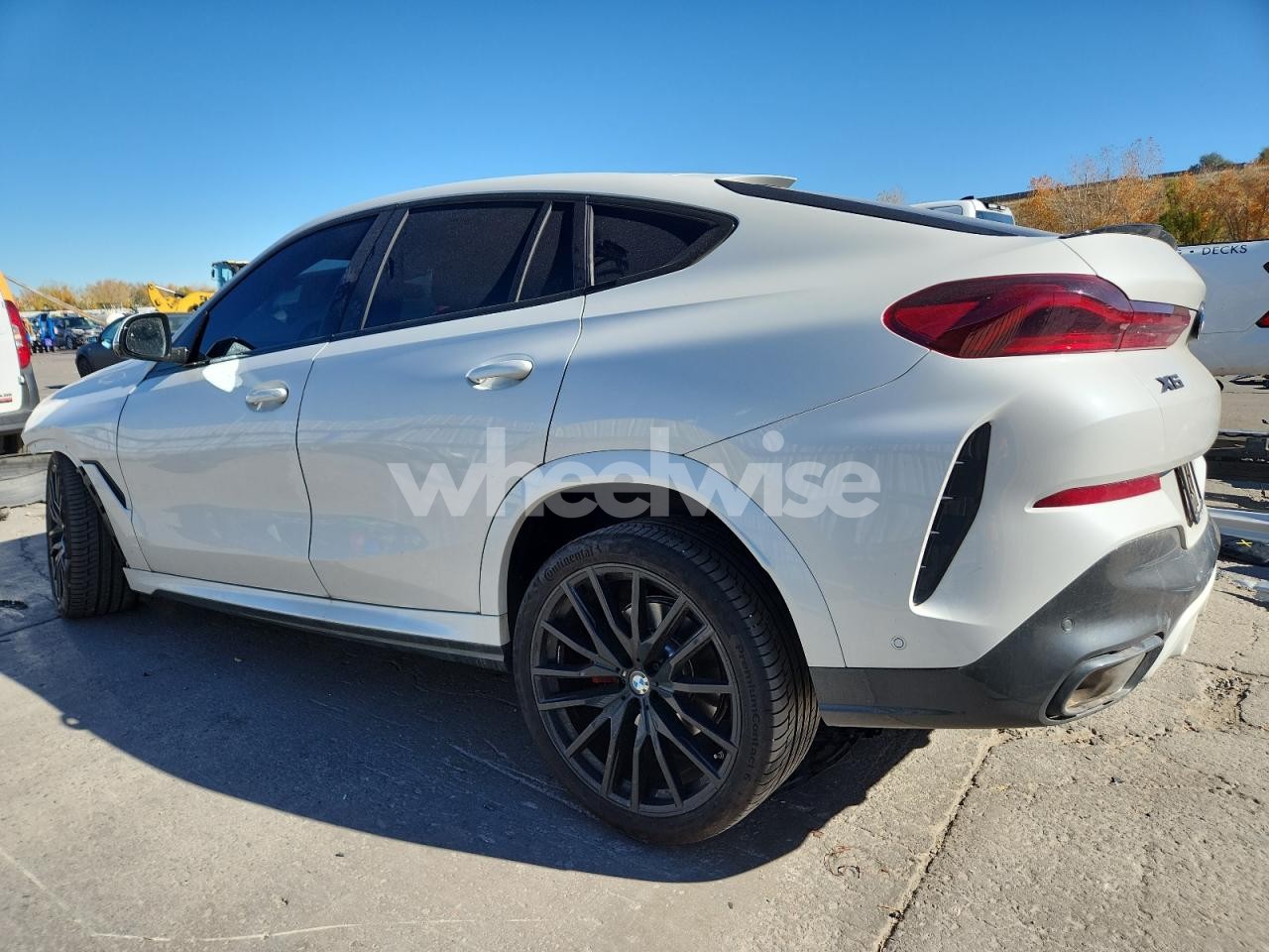 Photo 2 of 2024 BMW X6 XDRIVE40I (VIN 5UX33EX07R9S30214)
