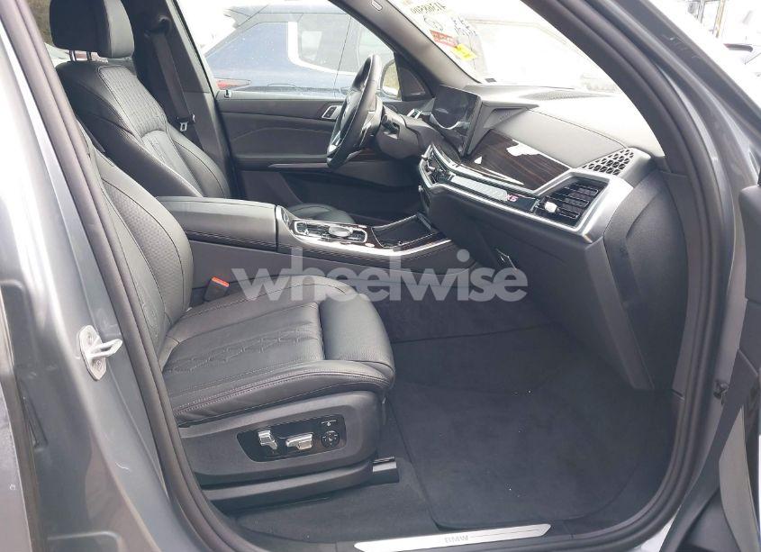 Photo 5 of 2025 Bmw X5 PHEV XDRIVE50E (VIN 5UX43EU01S9Y02778)