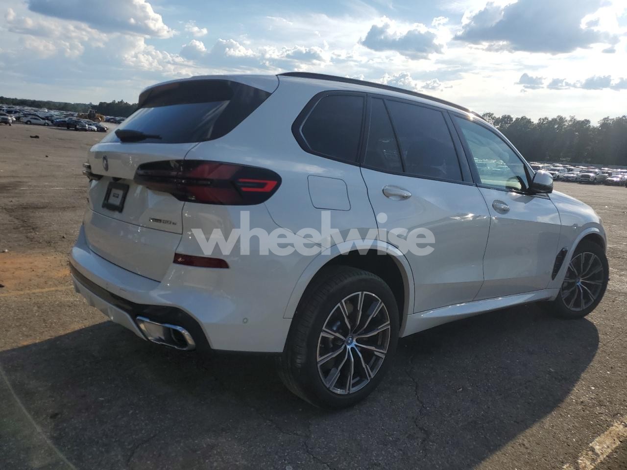 Photo 3 of 2024 BMW X5 XDRIVE50E (VIN 5UX43EU05R9S62183)