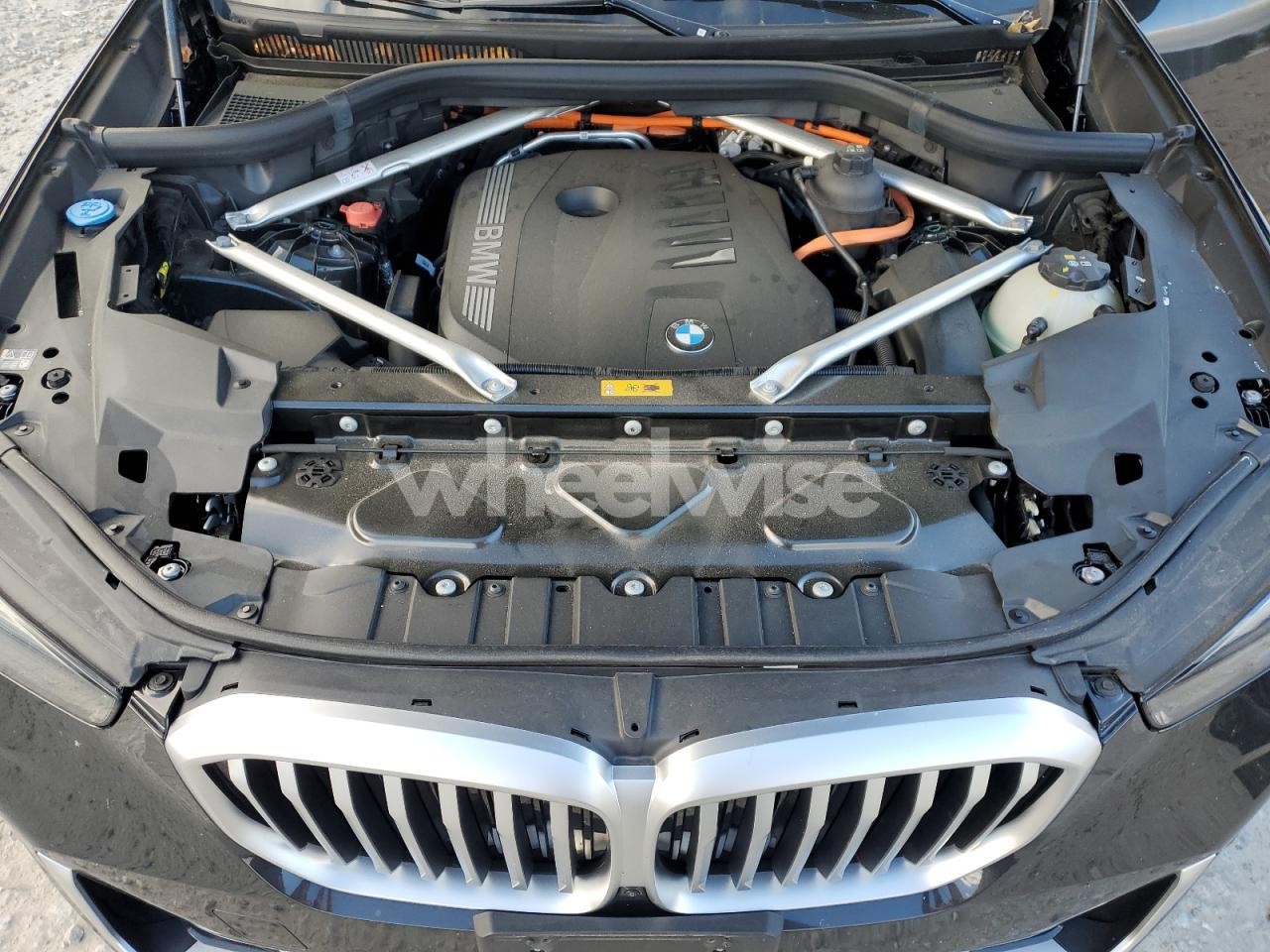 Photo 12 of 2025 BMW X5 XDRIVE50E (VIN 5UX43EU06S9W71976)