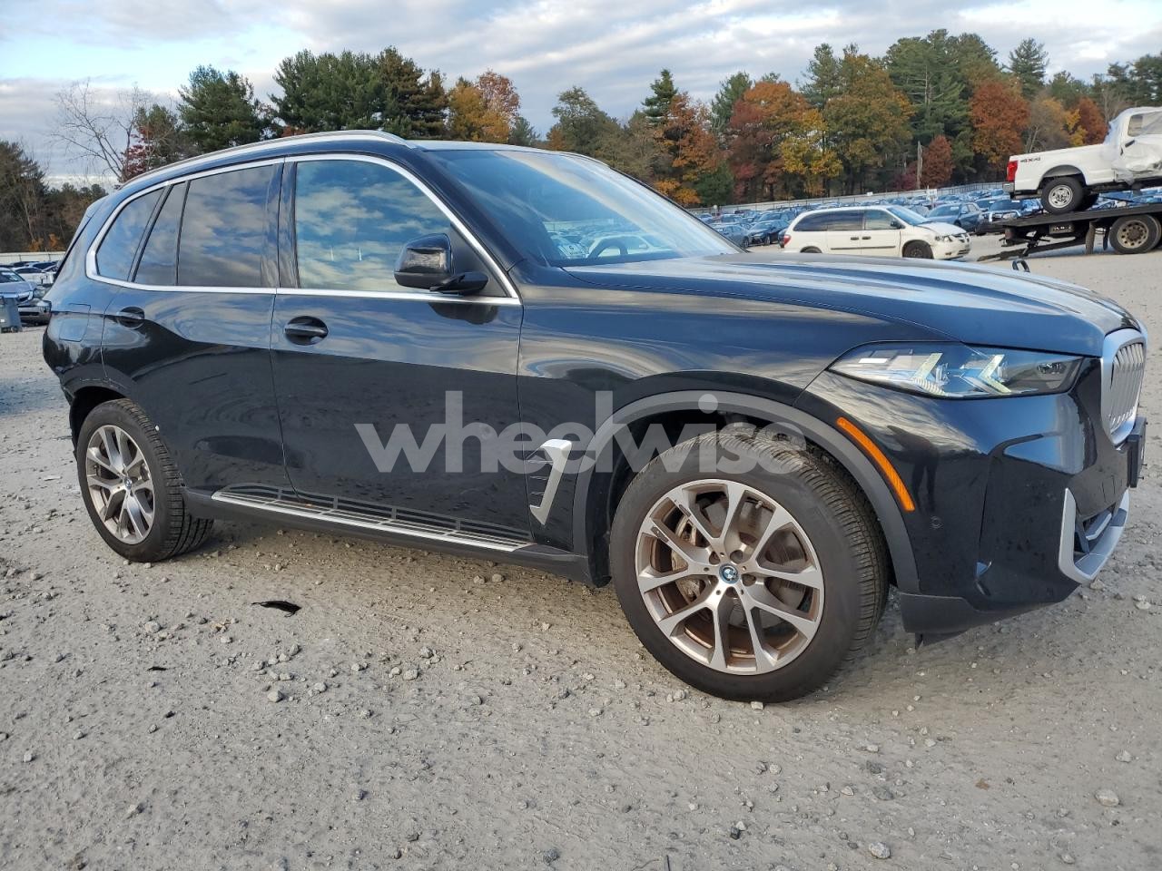 Photo 4 of 2025 BMW X5 XDRIVE50E (VIN 5UX43EU06S9W71976)