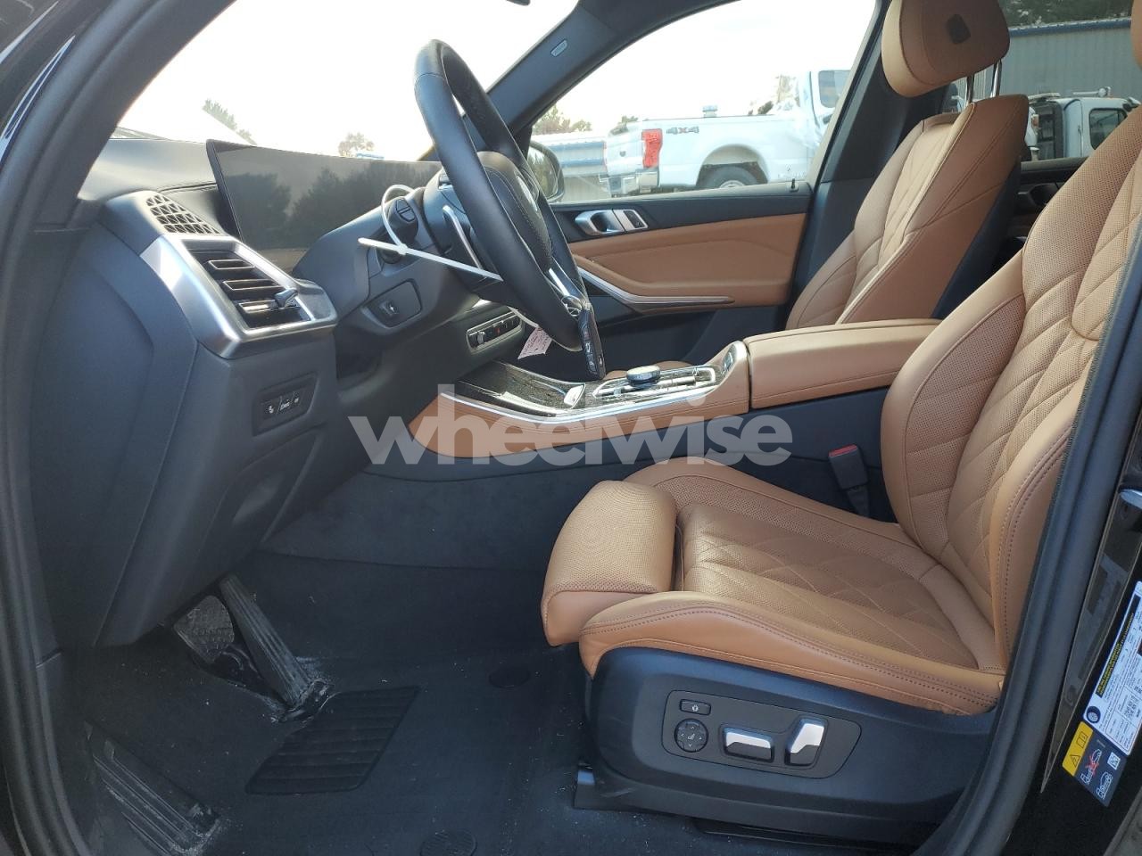 Photo 7 of 2025 BMW X5 XDRIVE50E (VIN 5UX43EU06S9W71976)