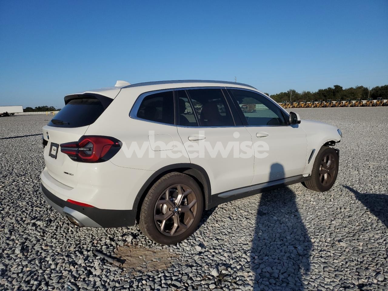 Photo 3 of 2022 BMW X3 XDRIVE30I (VIN 5UX53DP04N9K96975)