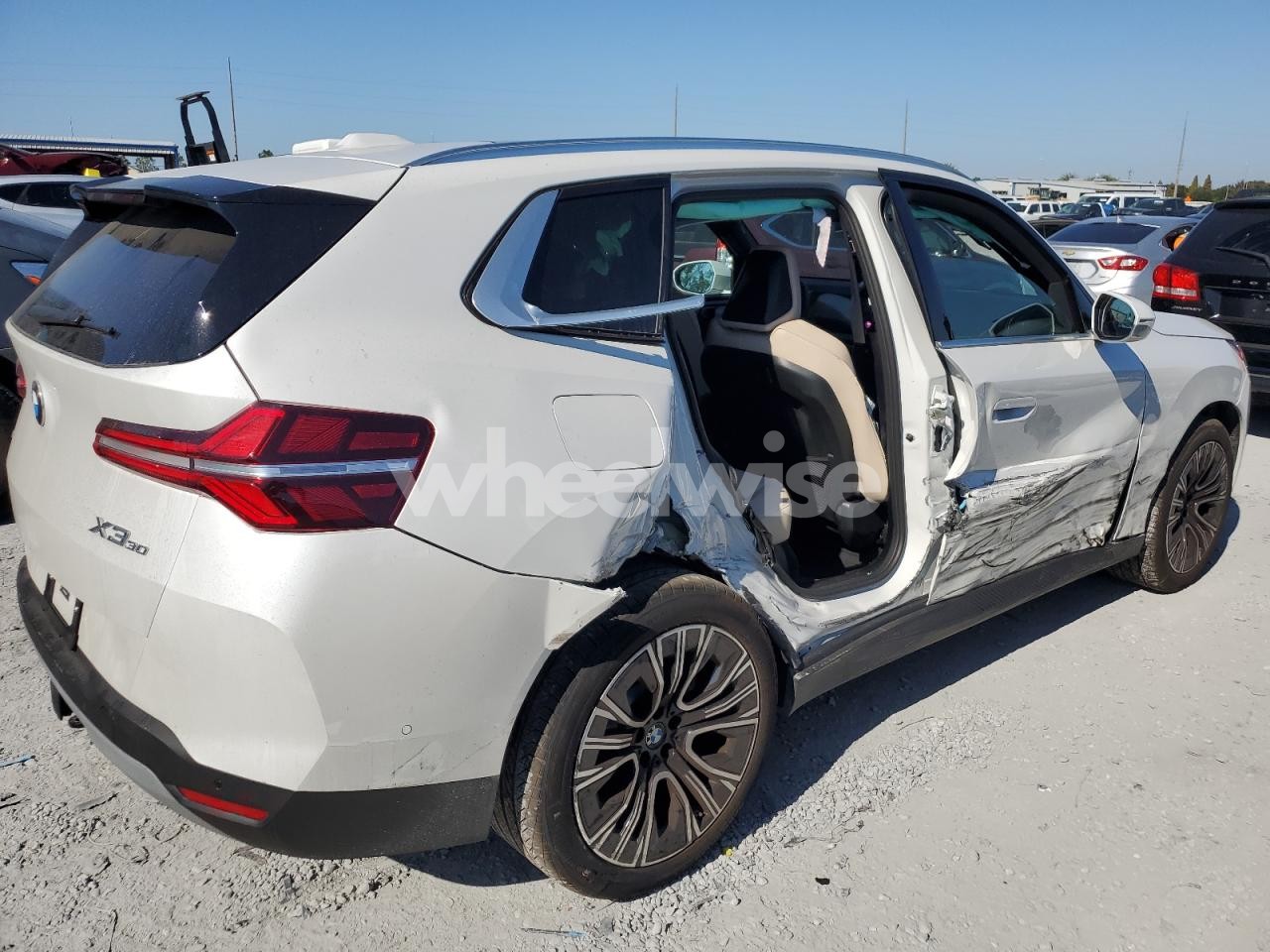 Photo 3 of 2026 BMW X3 30 XDRIVE (VIN 5UX53GP03T9240492)