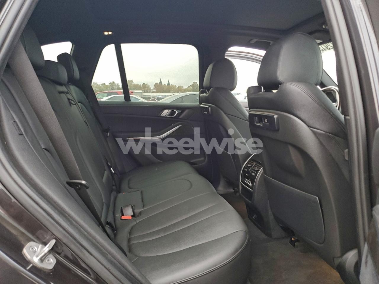 Photo 11 of 2021 BMW X5 SDRIVE 40I (VIN 5UXCR4C00M9F92007)