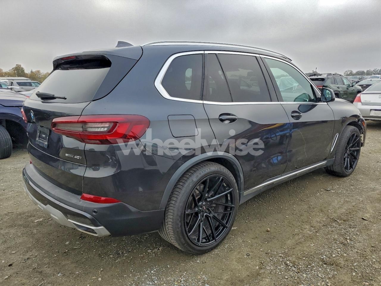 Photo 3 of 2021 BMW X5 SDRIVE 40I (VIN 5UXCR4C00M9F92007)