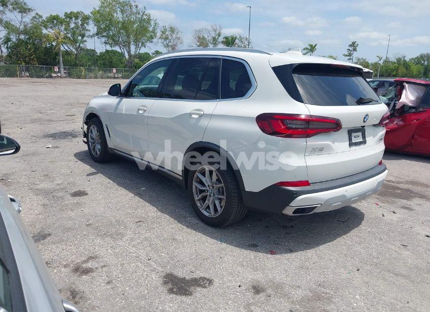 Photo 3 of 2022 Bmw X5 SDRIVE40I (VIN 5UXCR4C02N9K60021)
