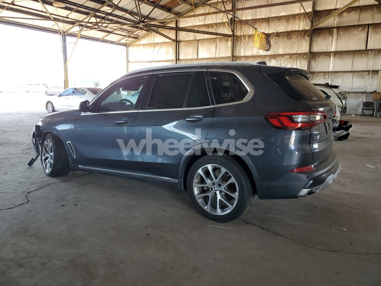 Photo 2 of 2020 BMW X5 SDRIVE 40I (VIN 5UXCR4C05L9B35448)
