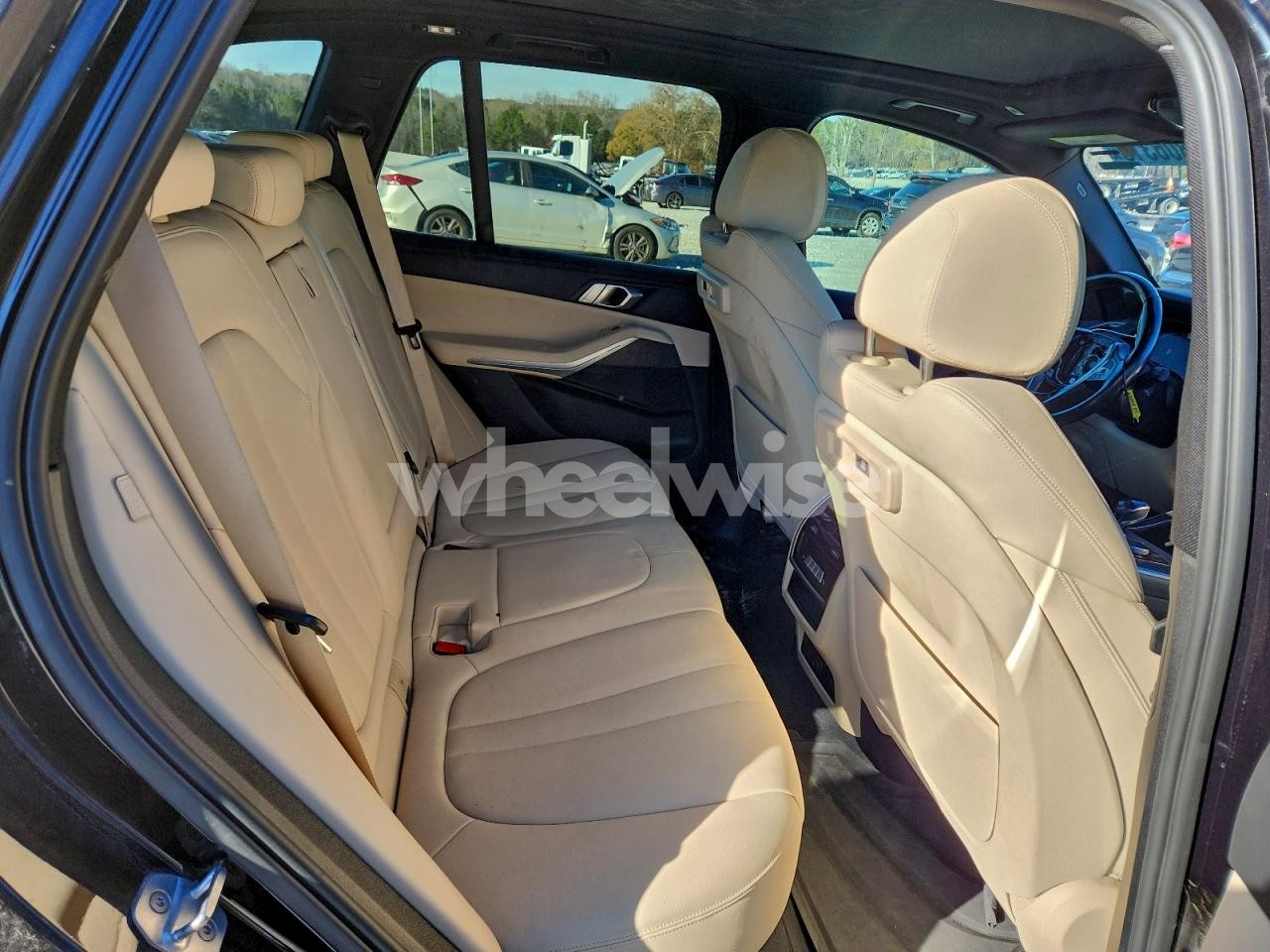Photo 11 of 2020 BMW X5 SDRIVE 40I (VIN 5UXCR4C06LLW64813)