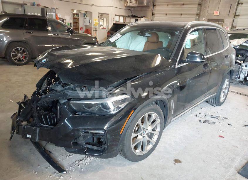 Photo 2 of 2021 Bmw X5 XDRIVE40I (VIN 5UXCR6C01M9D94452)