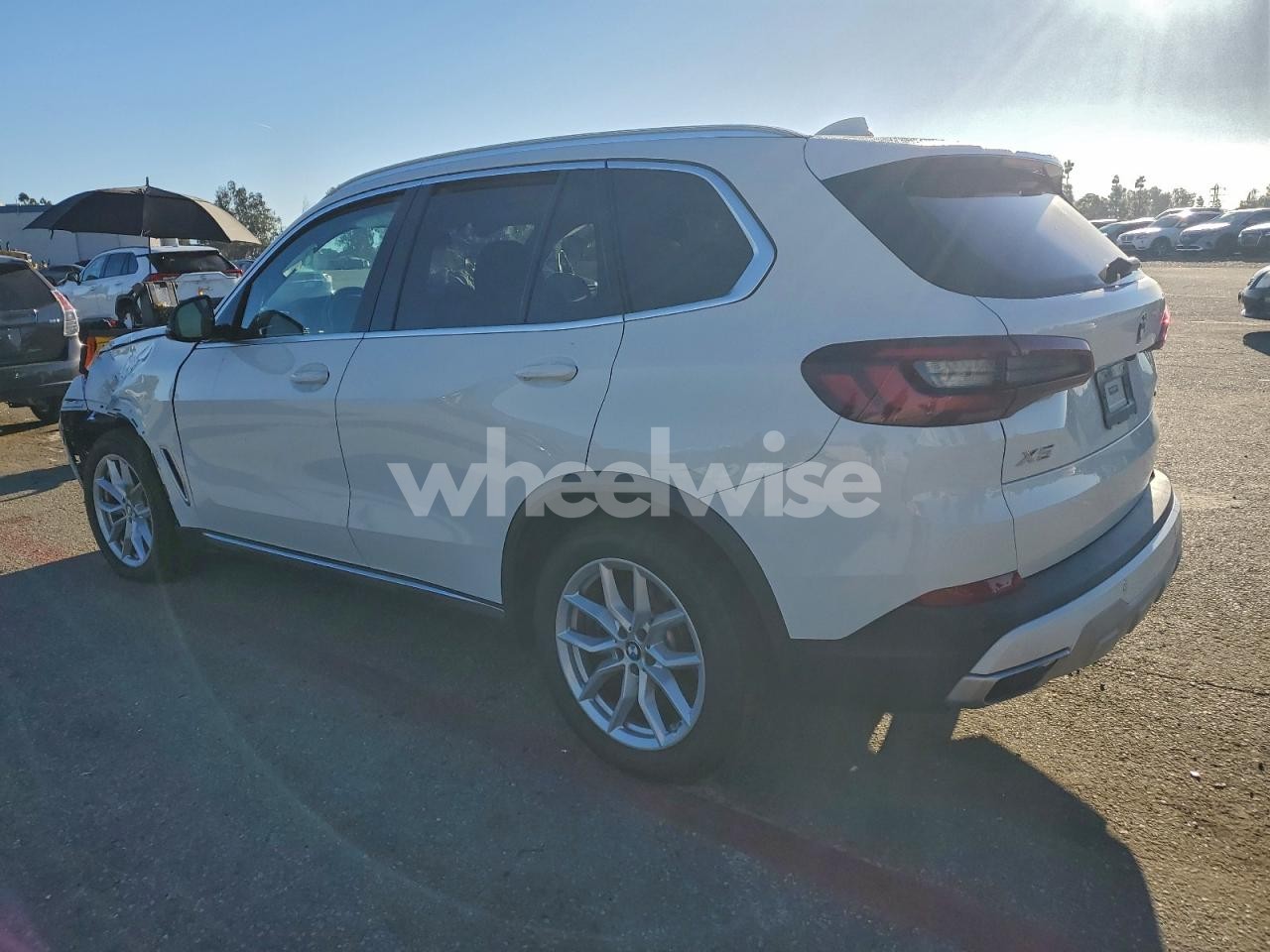 Photo 2 of 2020 BMW X5 XDRIVE40I (VIN 5UXCR6C02L9C95234)