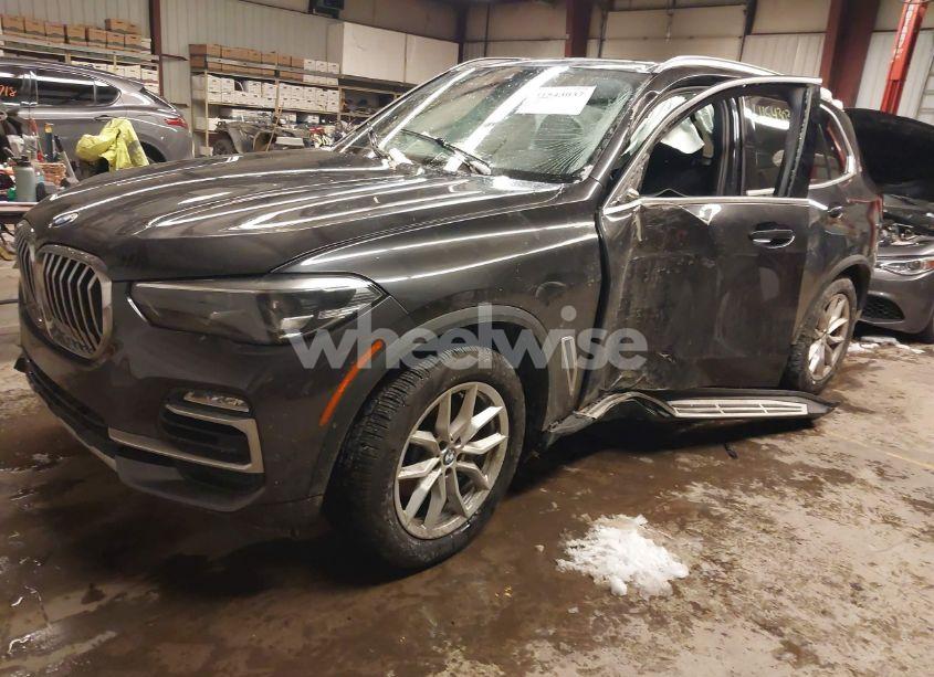 Photo 2 of 2021 Bmw X5 XDRIVE40I (VIN 5UXCR6C02M9E83558)