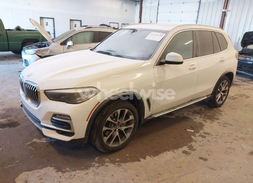 Photo 2 of 2021 Bmw X5 XDRIVE40I (VIN 5UXCR6C02M9E88680)