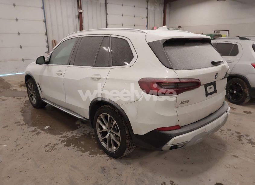 Photo 3 of 2021 Bmw X5 XDRIVE40I (VIN 5UXCR6C02M9E88680)