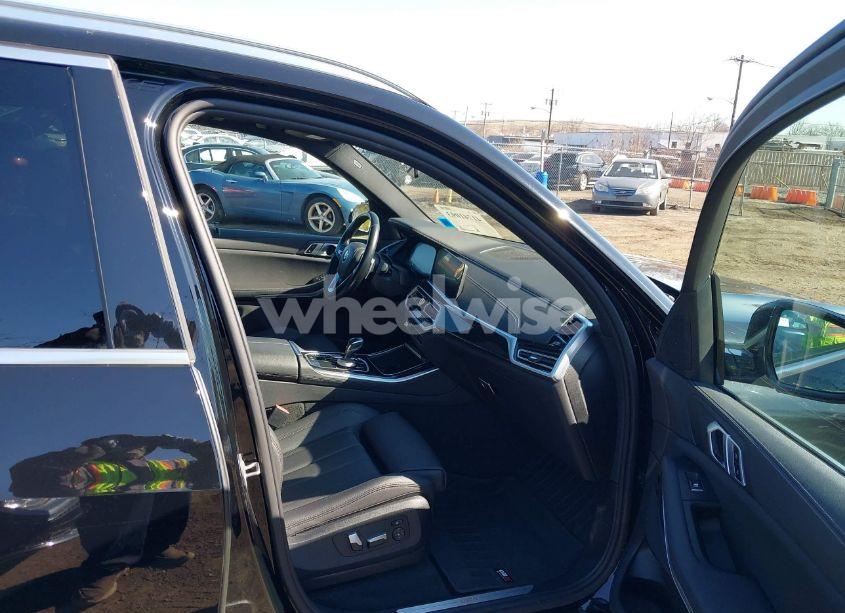 Photo 5 of 2021 Bmw X5 XDRIVE40I (VIN 5UXCR6C02M9H33008)