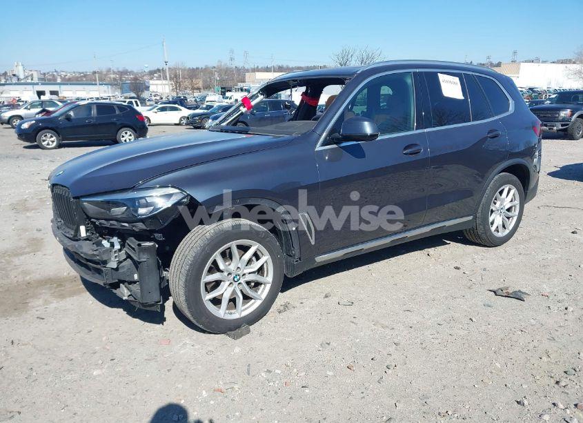Photo 2 of 2022 Bmw X5 XDRIVE40I (VIN 5UXCR6C02N9J99474)