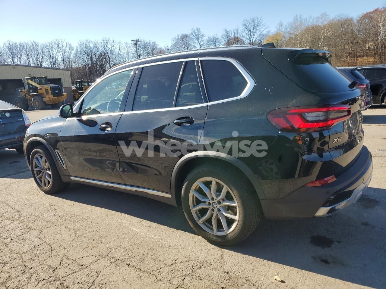 Photo 2 of 2021 BMW X5 XDRIVE40I (VIN 5UXCR6C03M9E51556)