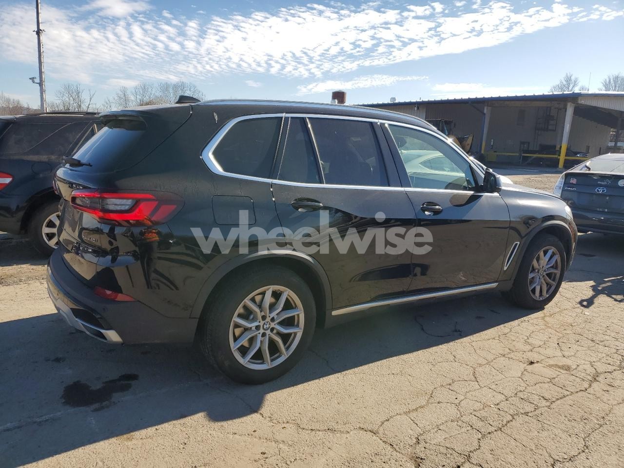 Photo 3 of 2021 BMW X5 XDRIVE40I (VIN 5UXCR6C03M9E51556)