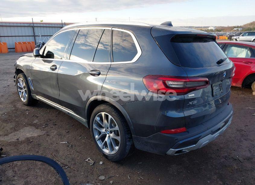 Photo 3 of 2020 Bmw X5 XDRIVE40I (VIN 5UXCR6C04L9D67261)