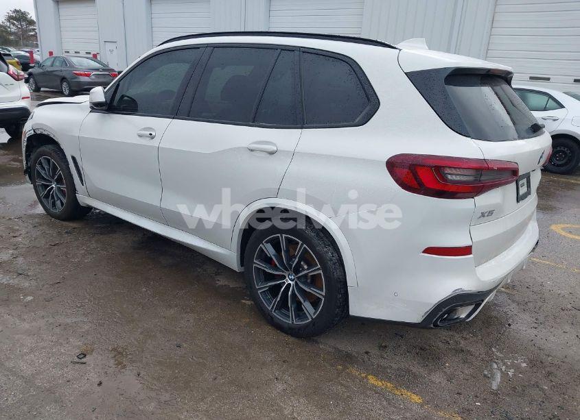 Photo 3 of 2021 Bmw X5 XDRIVE40I (VIN 5UXCR6C04M9F84102)