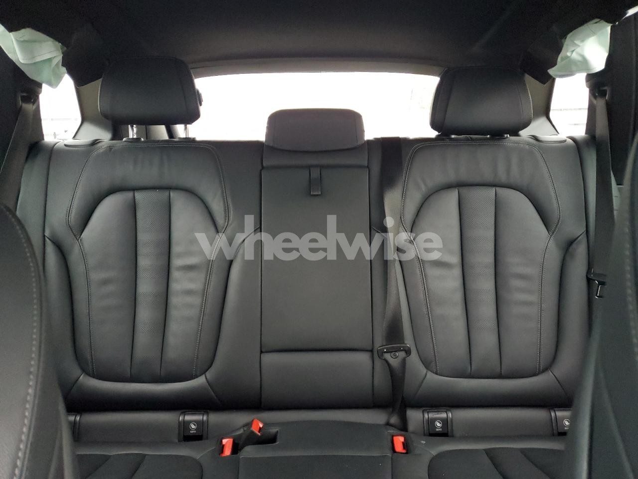 Photo 10 of 2021 BMW X5 XDRIVE40I (VIN 5UXCR6C04M9G15820)