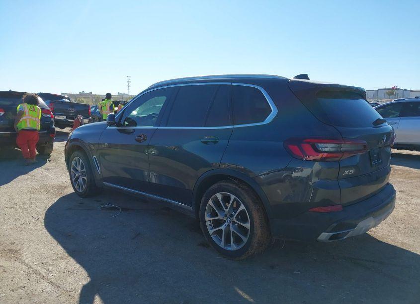 Photo 3 of 2021 Bmw X5 XDRIVE40I (VIN 5UXCR6C04M9H47928)