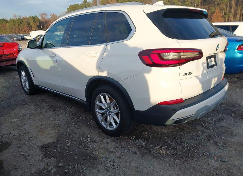 Photo 3 of 2021 Bmw X5 XDRIVE40I (VIN 5UXCR6C06M9E88939)