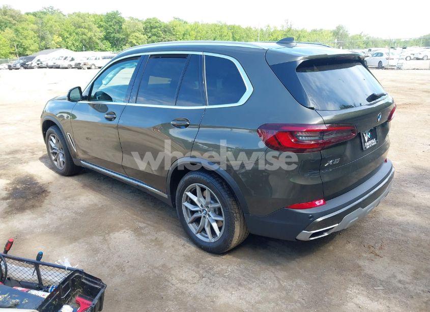 Photo 3 of 2021 Bmw X5 XDRIVE40I (VIN 5UXCR6C06M9G21960)