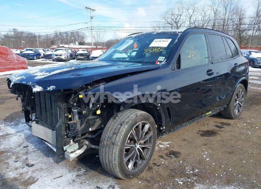Photo 2 of 2022 Bmw X5 XDRIVE40I (VIN 5UXCR6C09N9J19183)