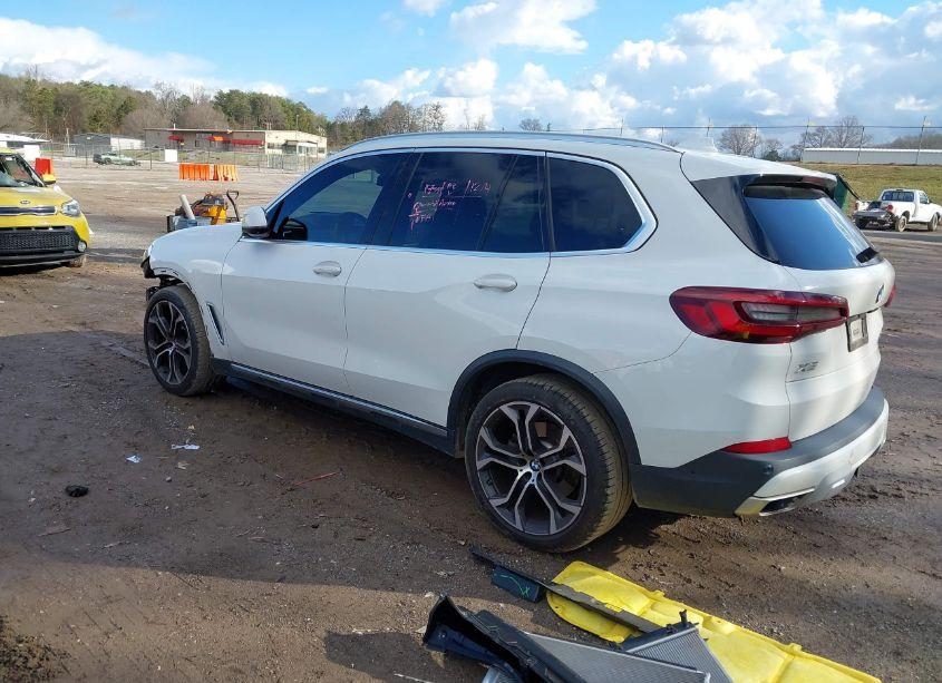 Photo 3 of 2022 Bmw X5 XDRIVE40I (VIN 5UXCR6C09N9K79189)