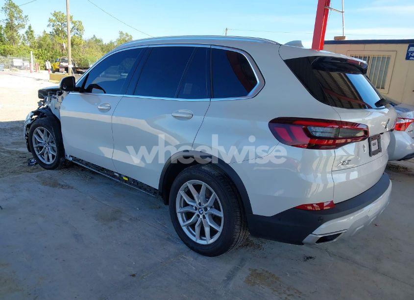 Photo 3 of 2020 Bmw X5 XDRIVE40I (VIN 5UXCR6C0XL9C79427)