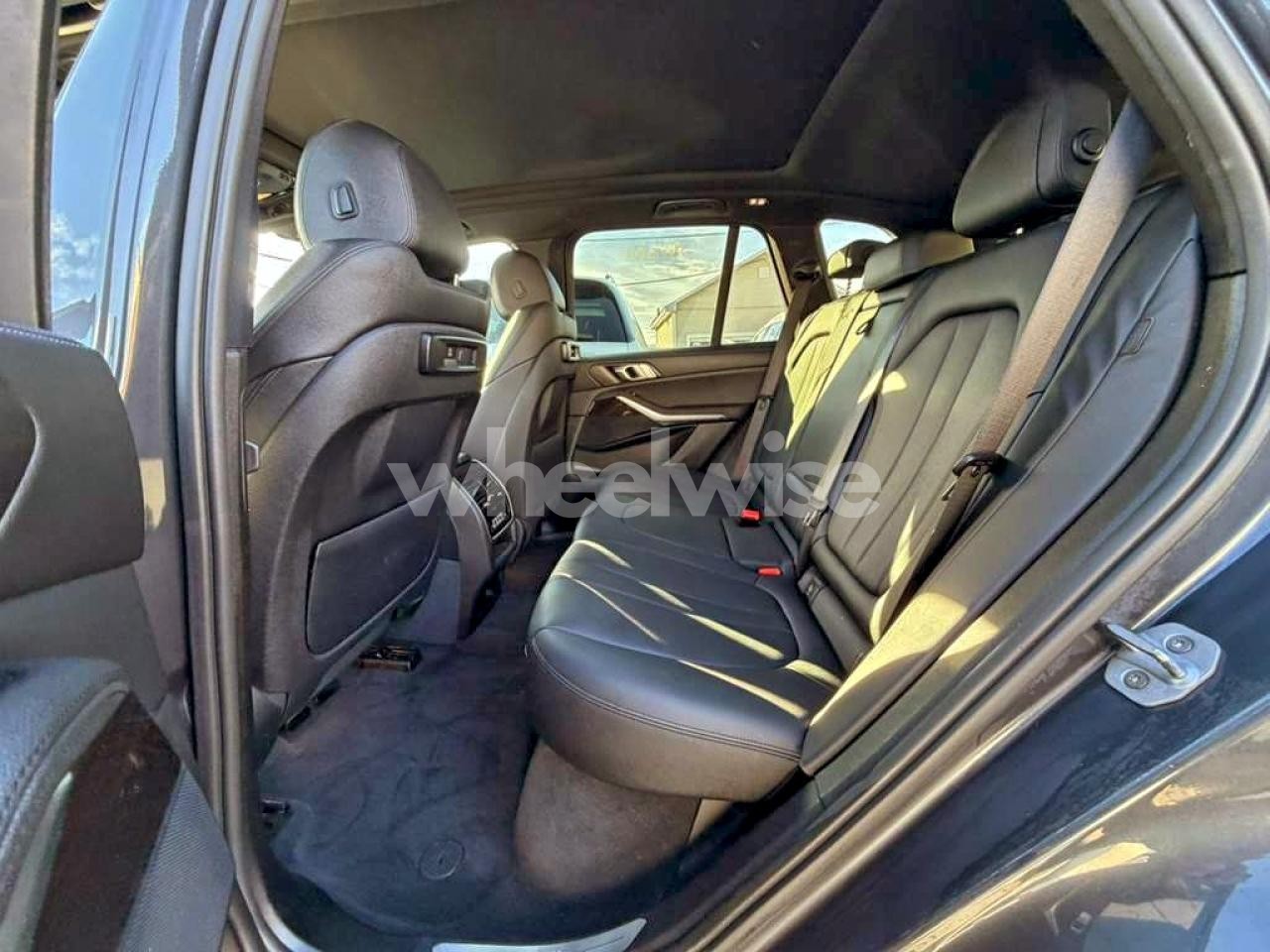 Photo 6 of 2019 BMW X5 XDRIVE40I (VIN 5UXCR6C50KLL03566)