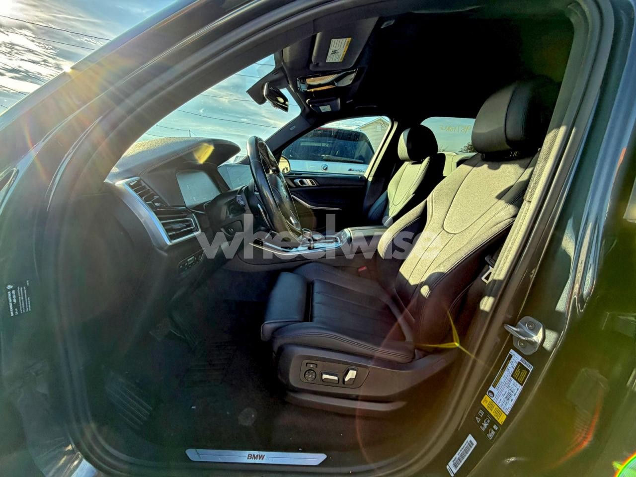 Photo 8 of 2019 BMW X5 XDRIVE40I (VIN 5UXCR6C50KLL03566)