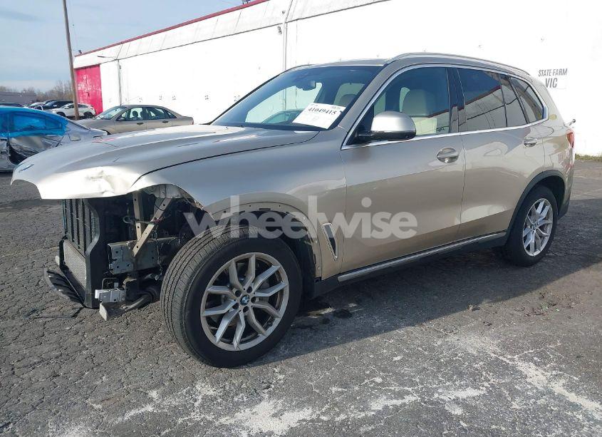 Photo 2 of 2019 Bmw X5 XDRIVE40I (VIN 5UXCR6C51KLL02877)